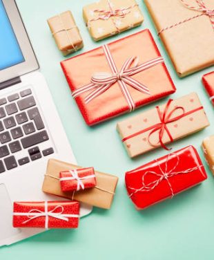 The Ultimate 2024 Gift Guide for Travelers, Gamers, and Tech Enthusiasts