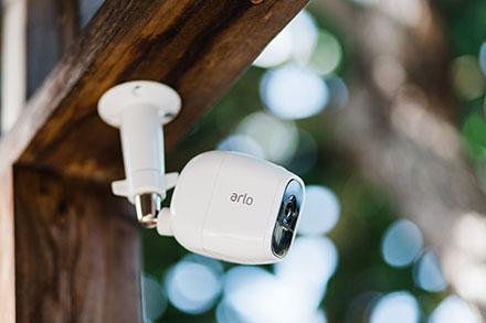 Arlo-Pro-3-small